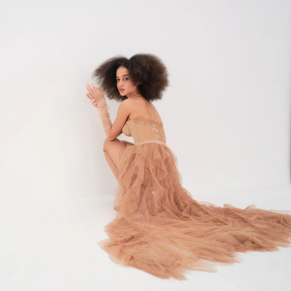 Elegant Strapless Ruffled Gown - Picture 7 of 16
